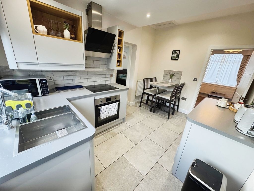 Additional image 4 of 2 bed detached house to rentCefn Walk, Rogerstone, Newport NP10