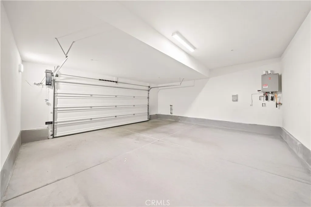 Additional image 29 of 136 Newburry, Irvine, CA 92618