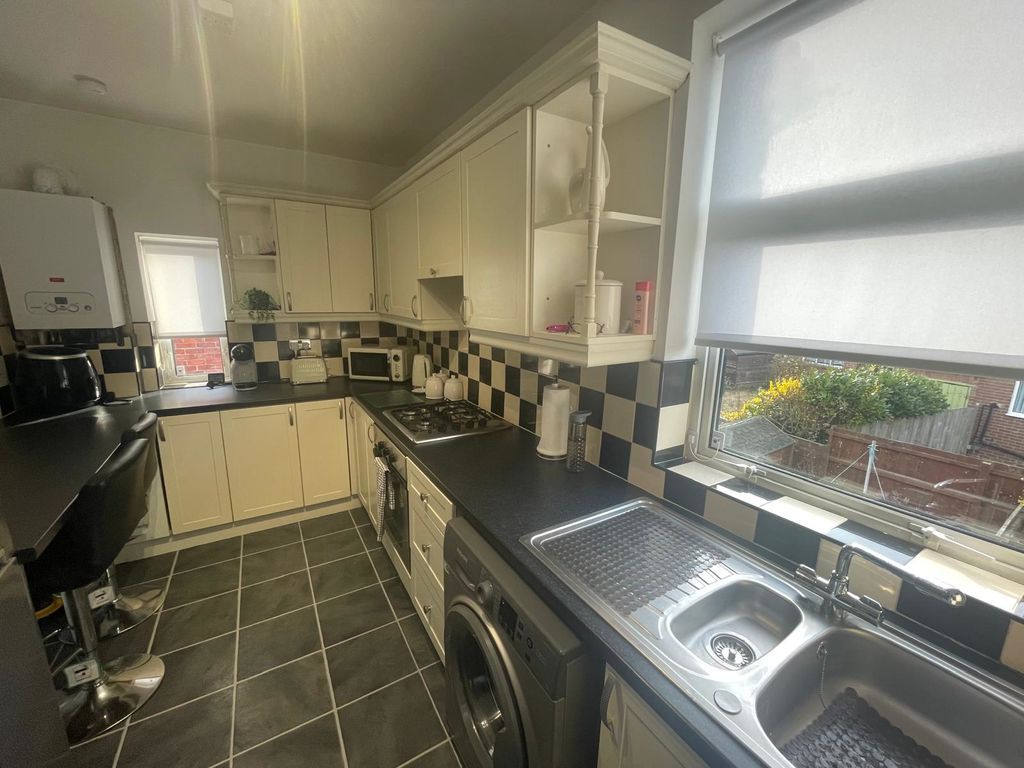 Additional image 3 of 2 bed flat to rentJubilee Road, Blyth NE24