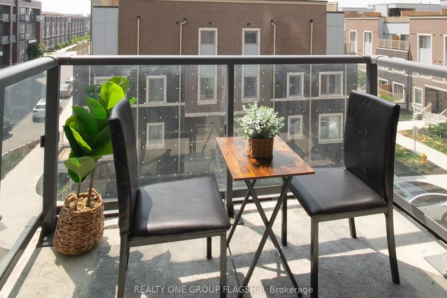 Additional image 8 of 38 Honeycrisp Crescent 308E