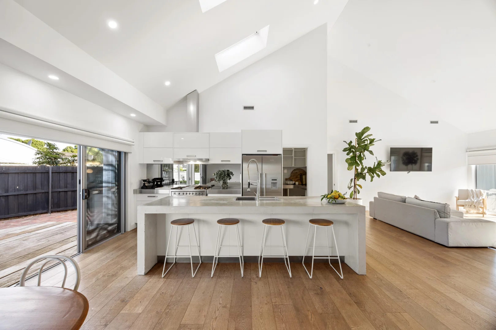 Additional image 3 of 18 Cunninghame Street, Sale VIC 3850