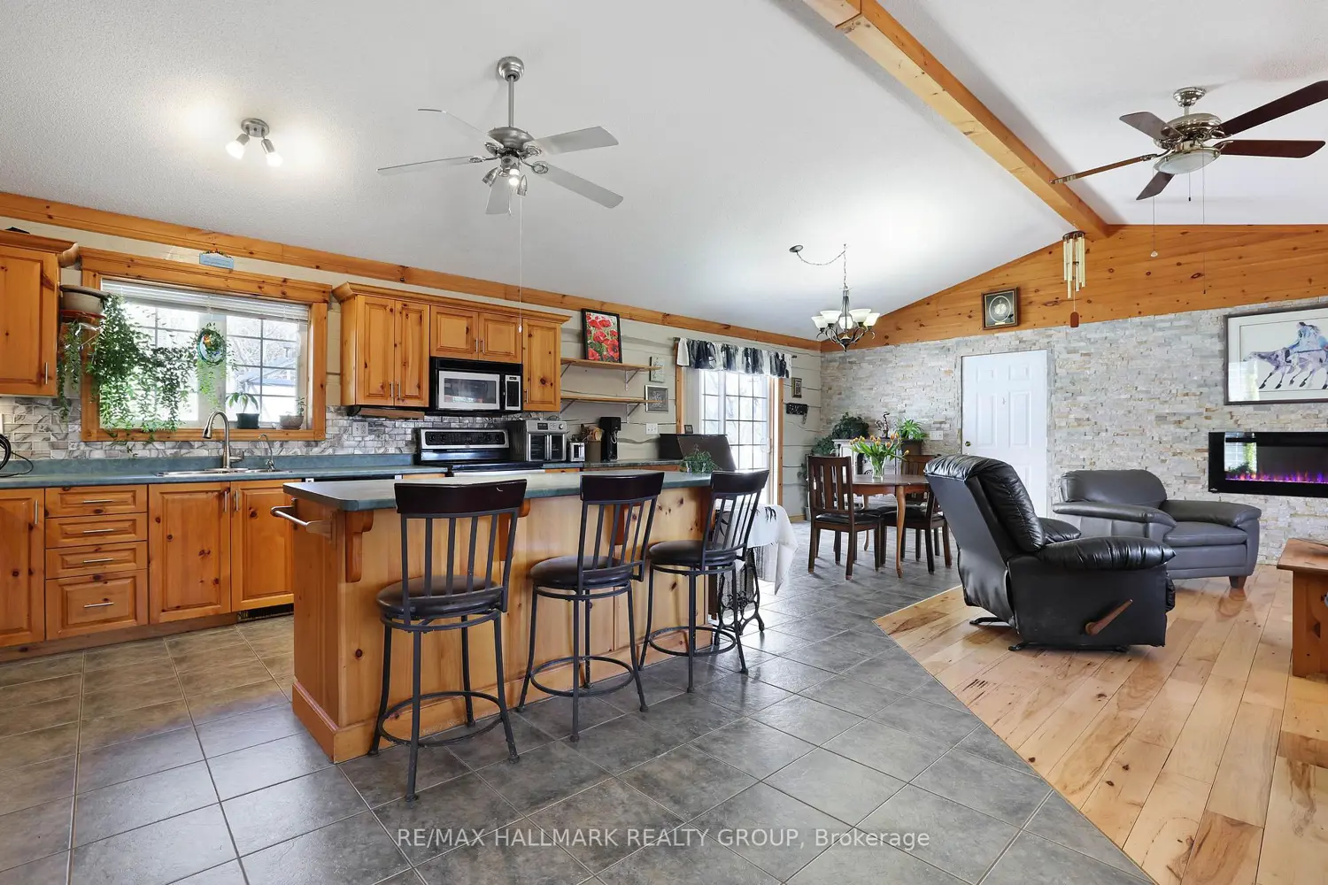 206 Old Pakenham Road photo 4