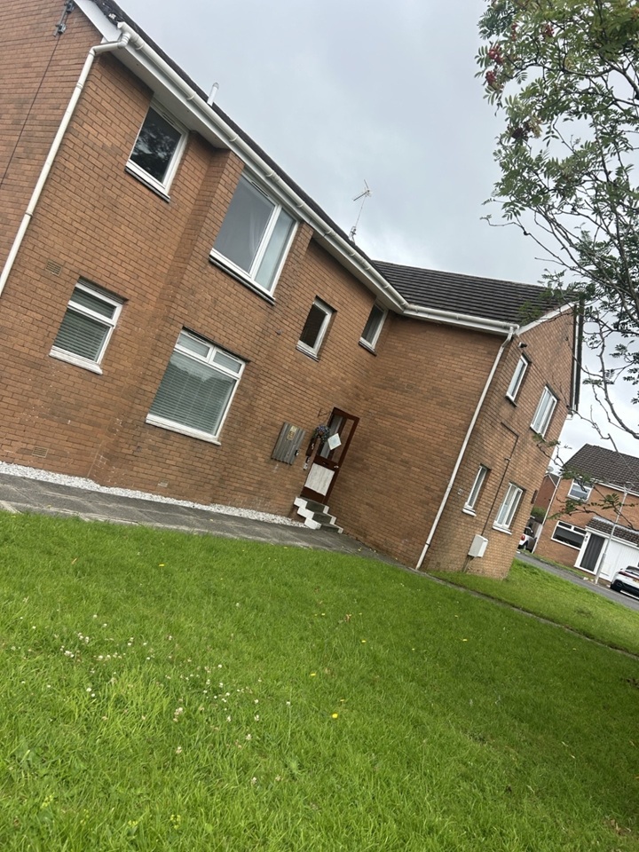 Studio Flat, Glenbuck Avenue, G33, N1 7GU