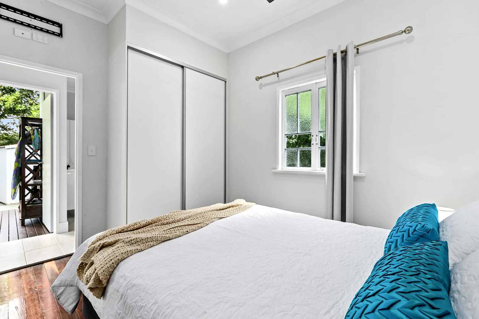 Additional image 10 of 491B Esplanade, Torquay QLD 4655