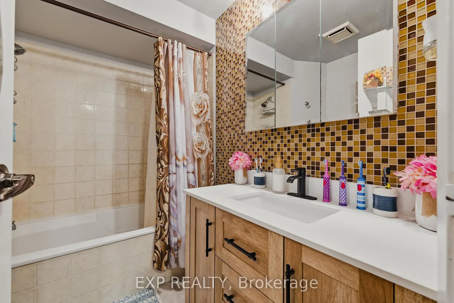 Additional image 8 of 539 Willow Road 69