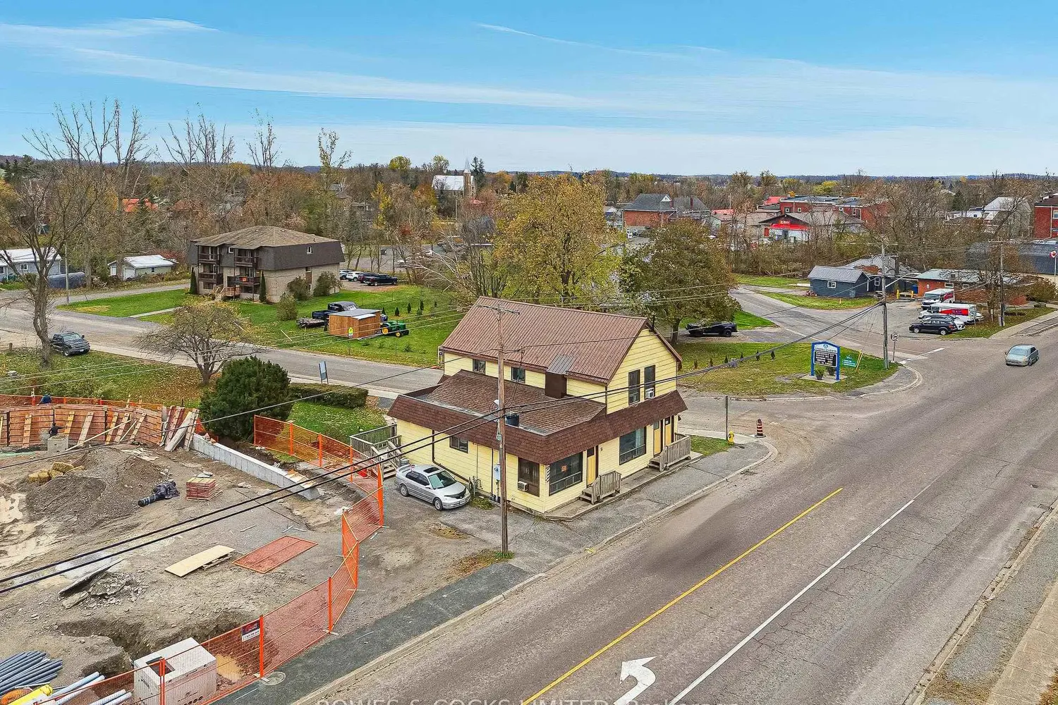 4289 Highway 7 photo 3