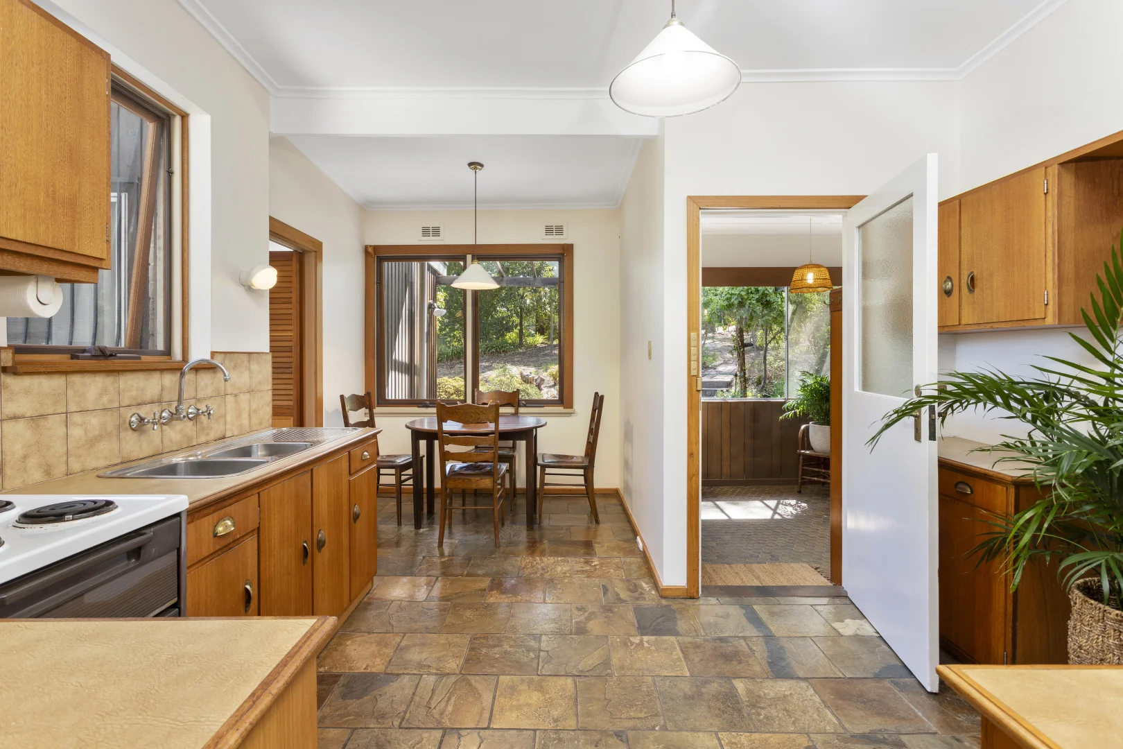 Additional image 13 of 14 Upper Sturt Road, Belair SA 5052