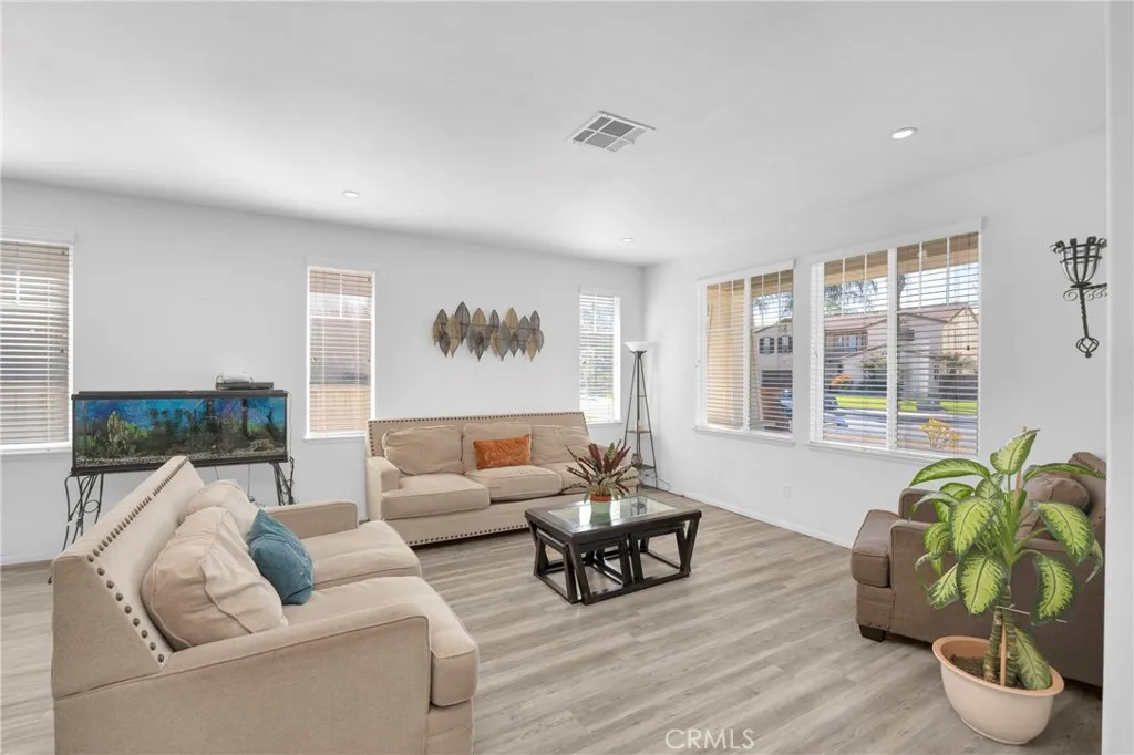 Additional image 15 of 7292 Corona Valley Ave, Eastvale, CA 92880