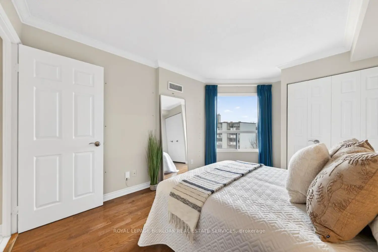 Additional image 14 of 2190 Lakeshore Road 801