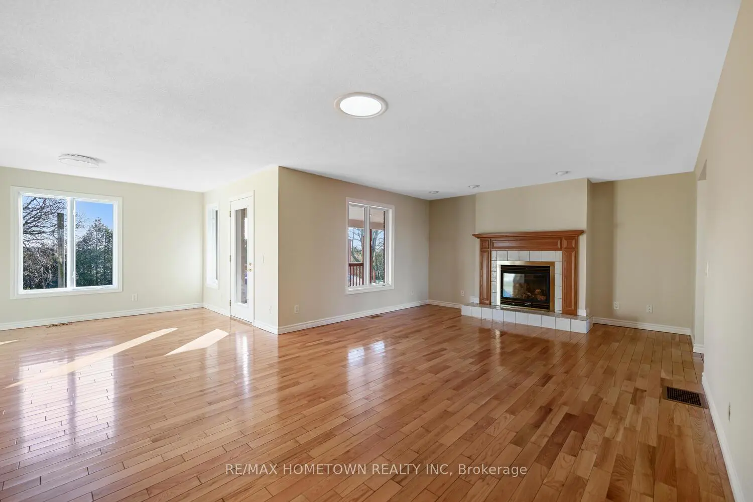 Additional image 8 of 3583 Carman Road