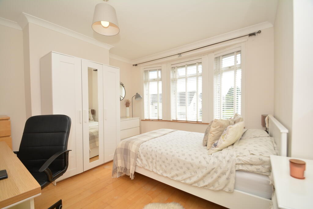 Additional image 2 of 3 Bed Flat, Cloberhill Road, G13, N1 7GU