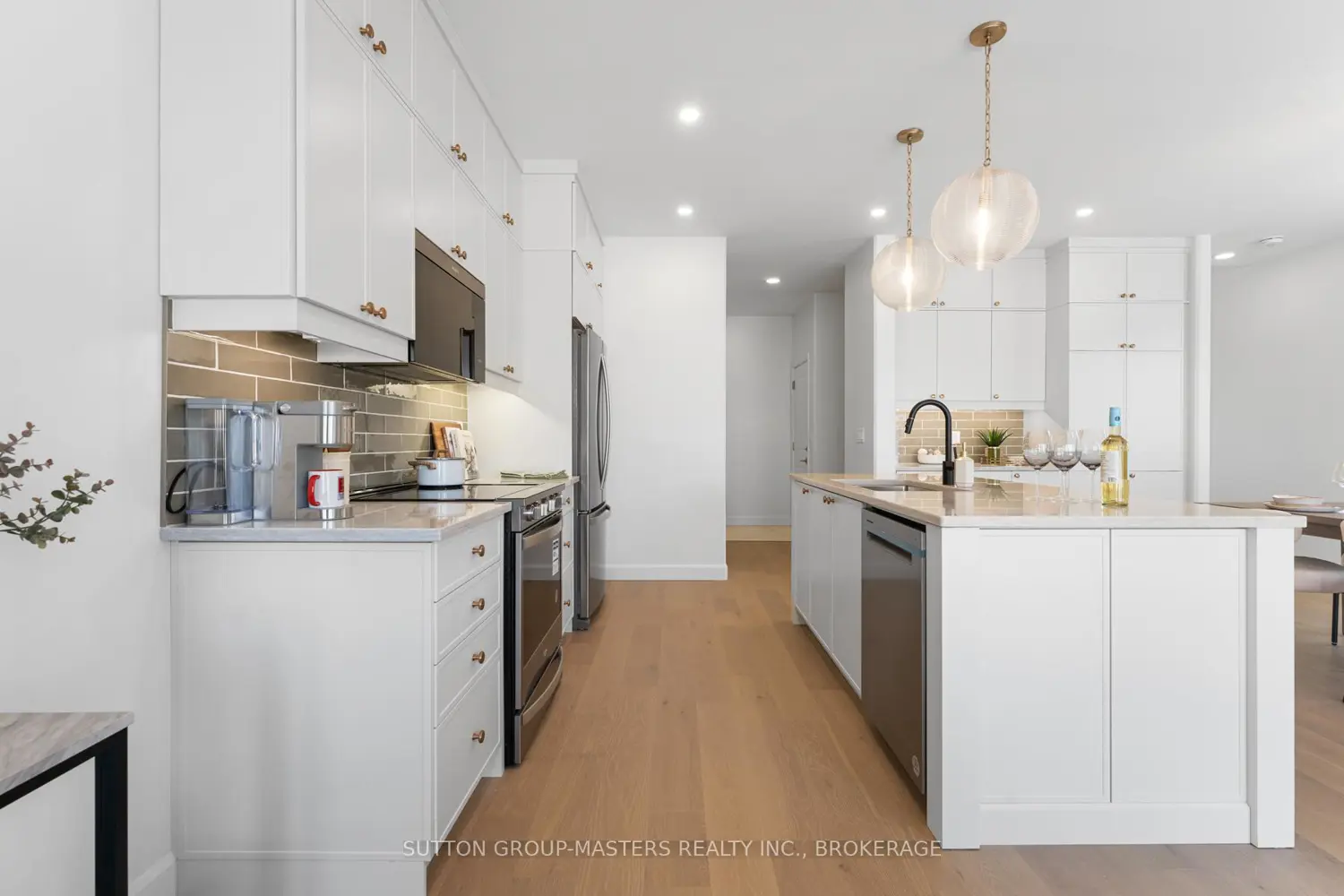 Additional image 8 of 204 Superior Drive