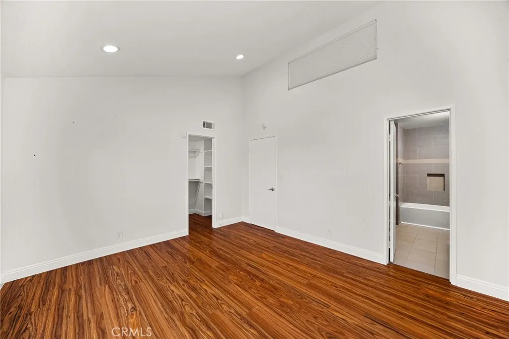 Additional image 31 of 3751 Prestwick Dr, Los Angeles, CA 90027