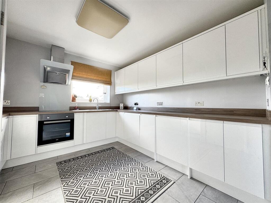 Additional image 8 of Green Lane, Stratton-On-The-Fosse