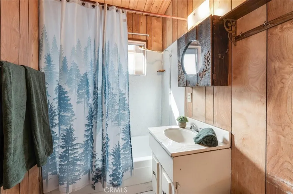 Additional image 23 of 813 Cedar Lane, Sugarloaf, CA 92386