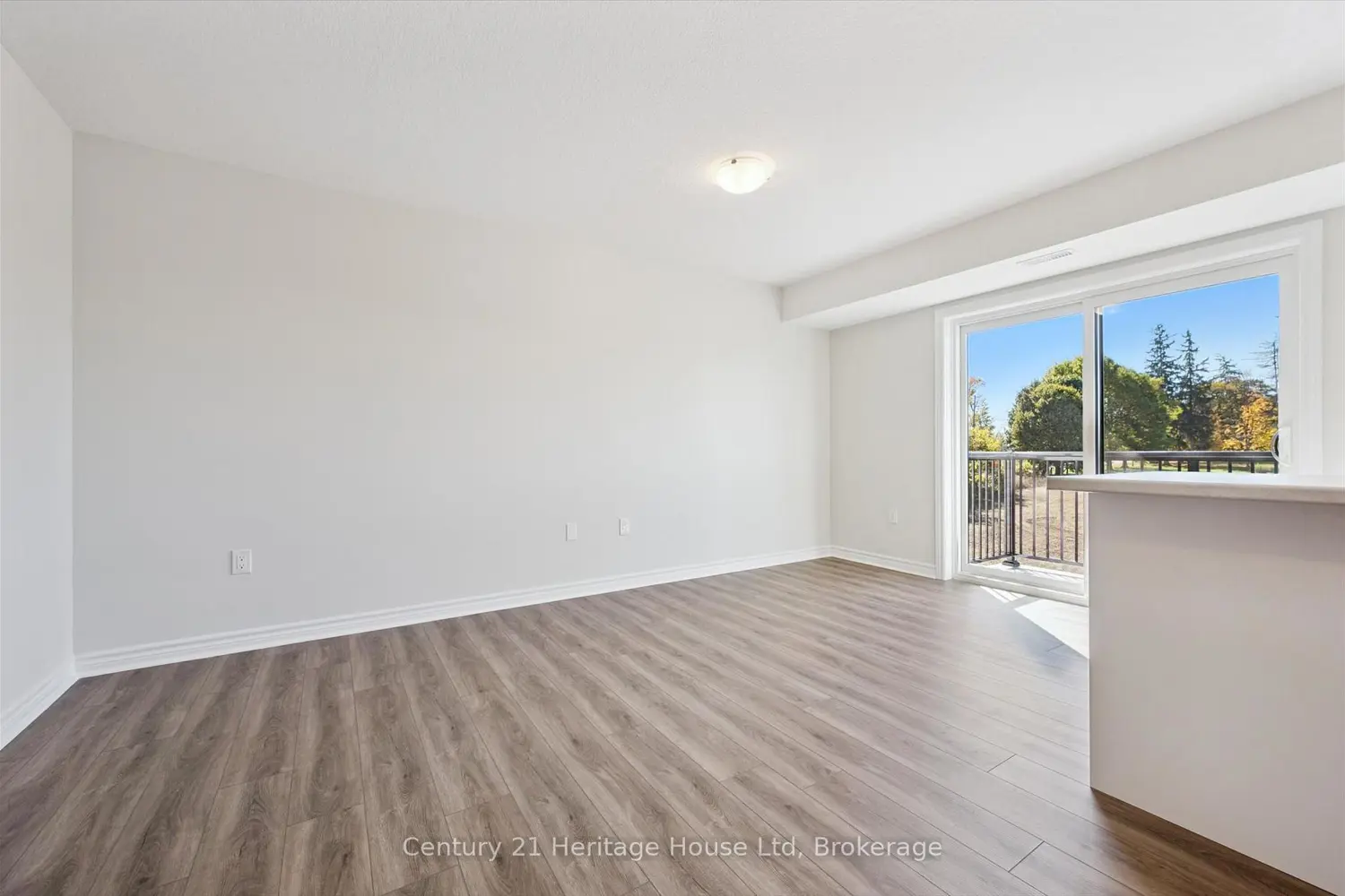 Additional image 9 of 465 Garafraxa Street 5