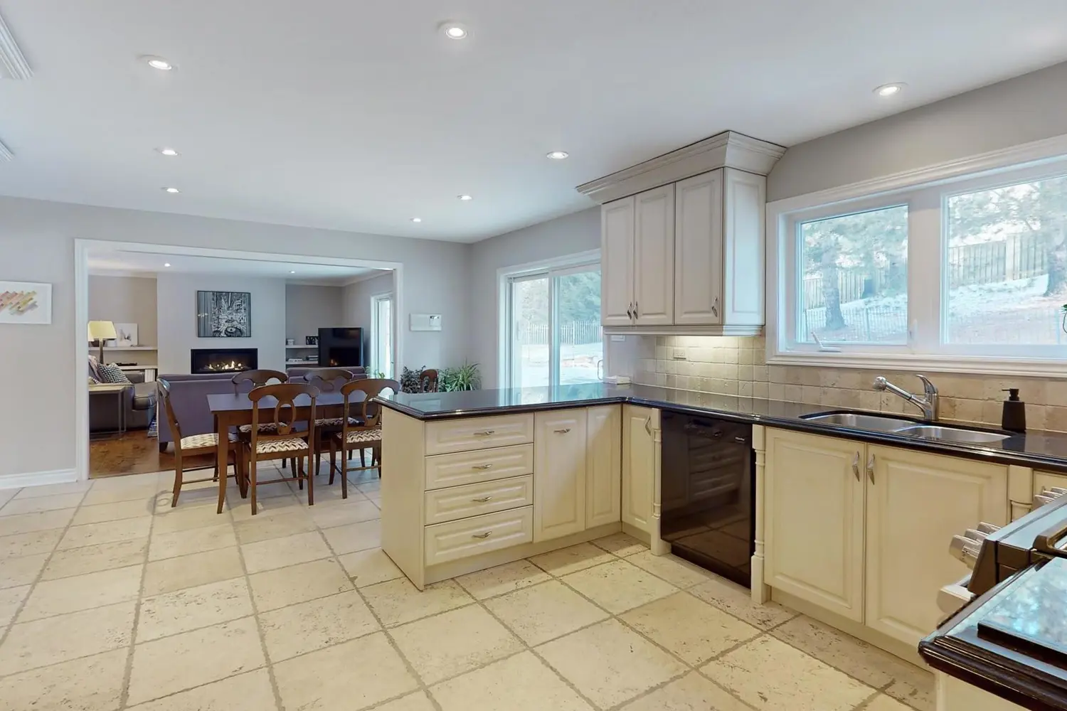 Additional image 5 of 544 Woodland Acres Crescent