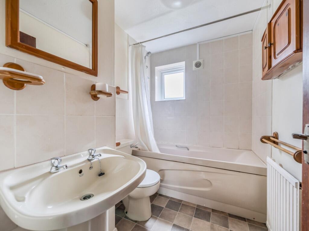 Additional image 9 of Manor Close, Glastonbury, BA6