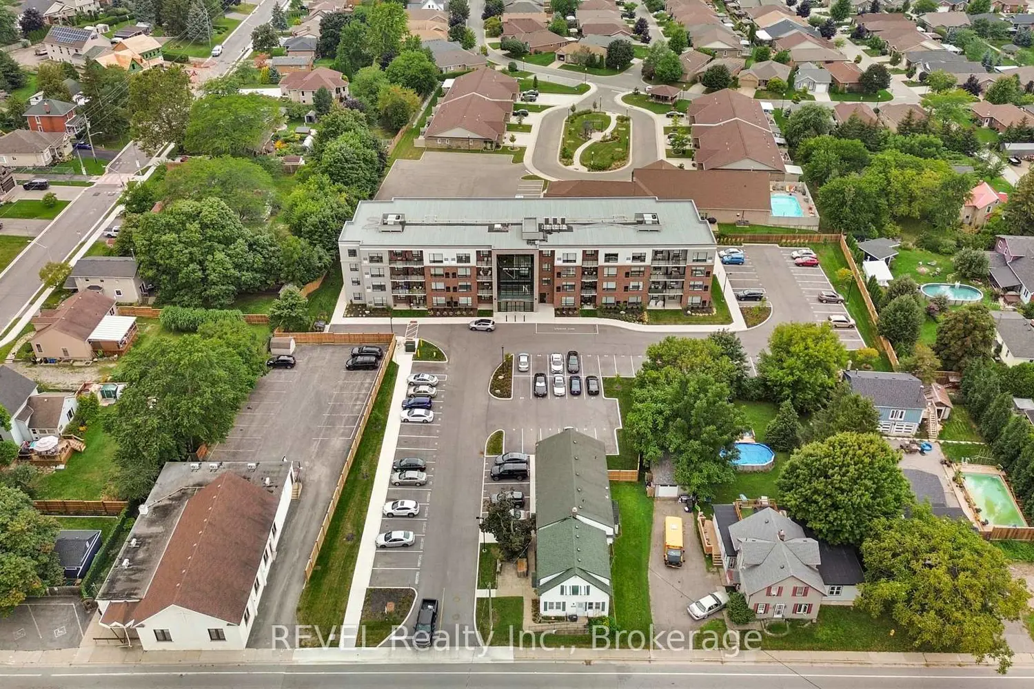 Additional image 17 of 3998 Victoria Avenue 106