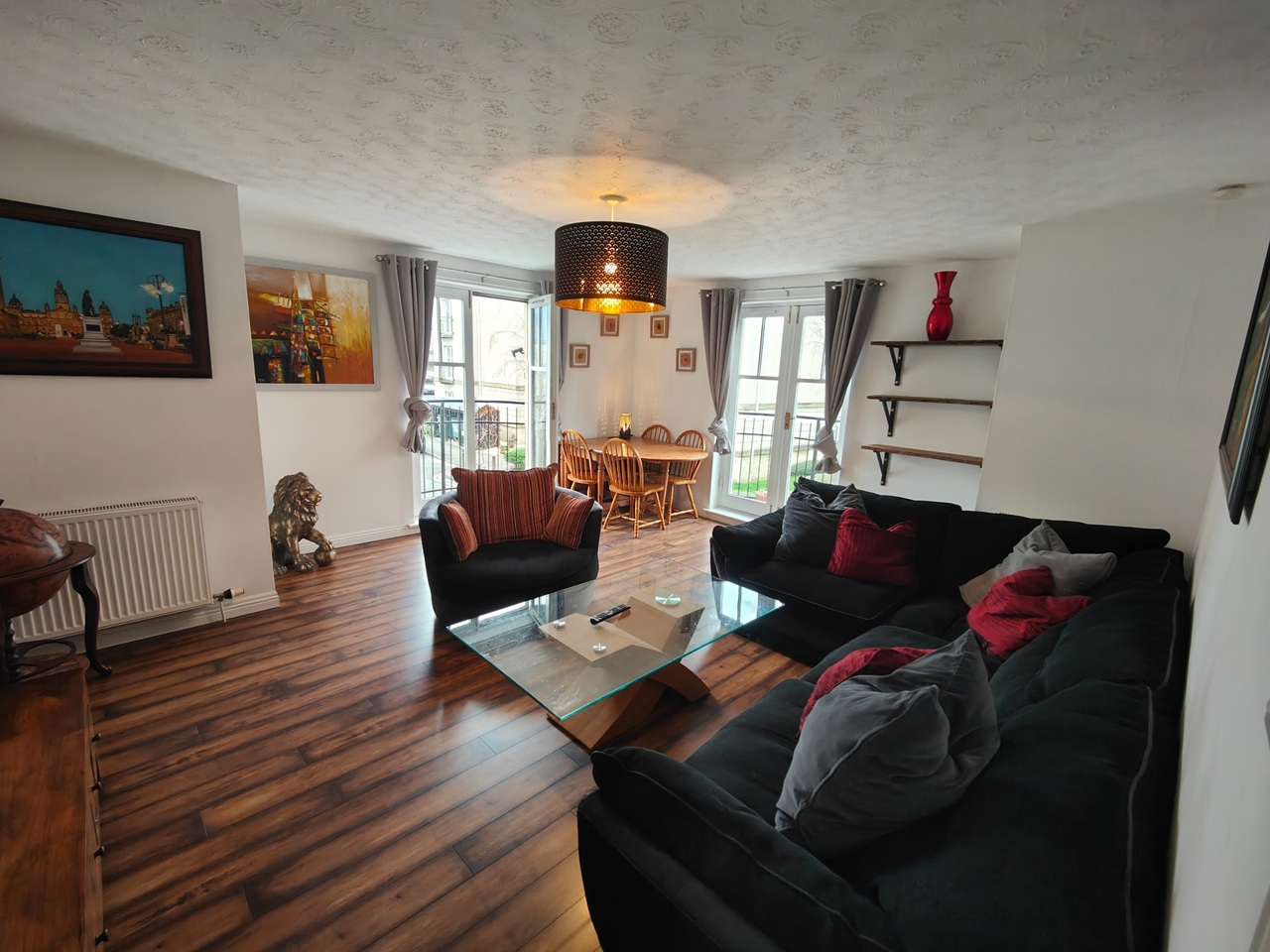 2 Bed Flat, Huntingdon Place, EH7, N1 7GU