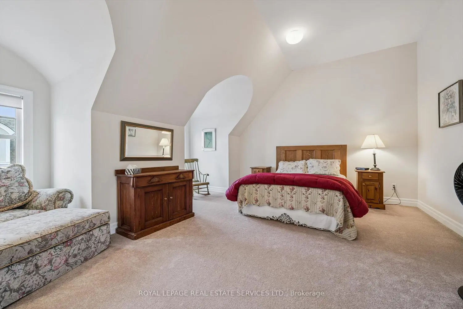 Additional image 17 of 2369 Ontario Street 26