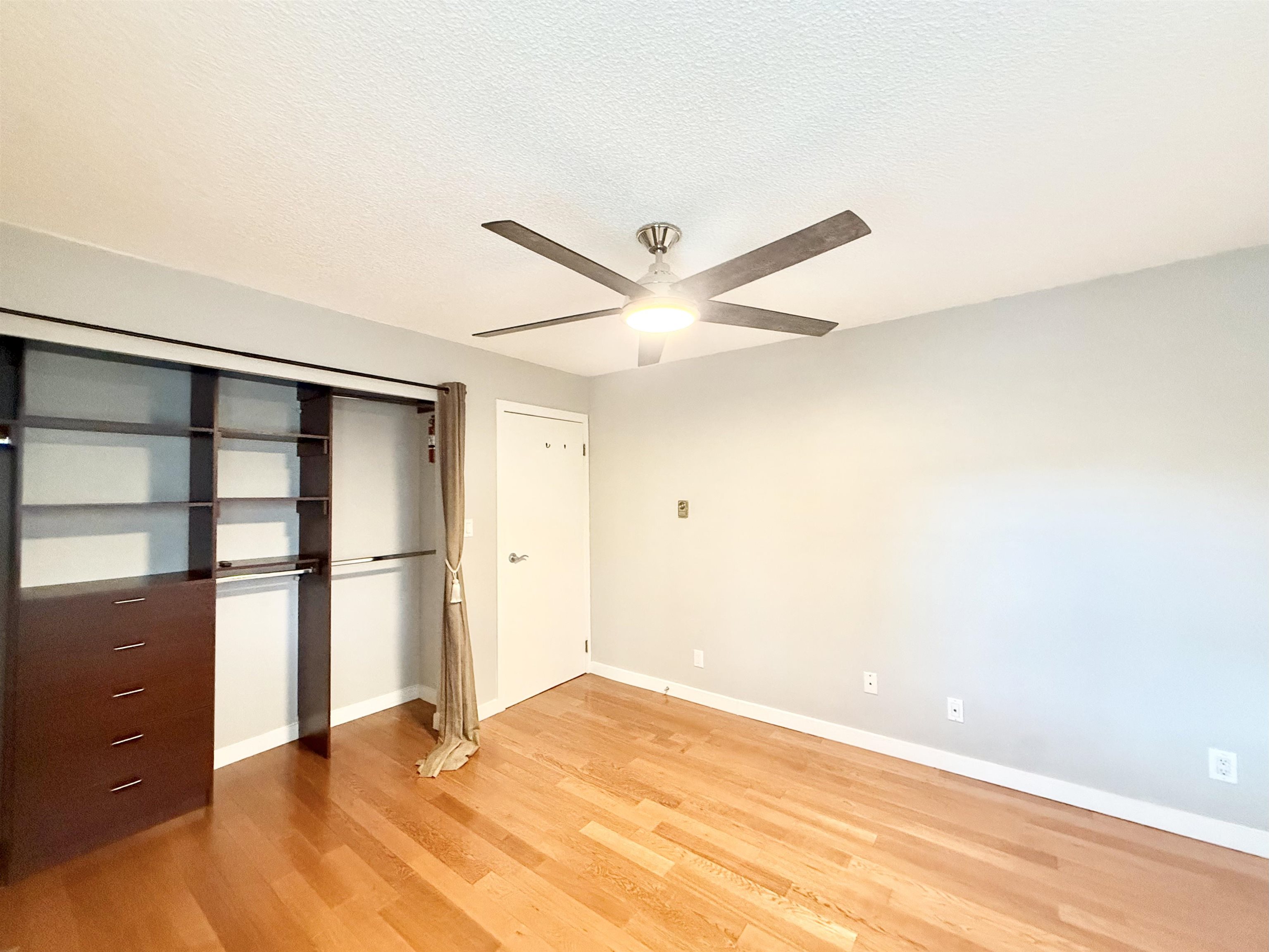 Additional image 4 of 203-111 10th W , Vancouver, BC, V5Y 1R7