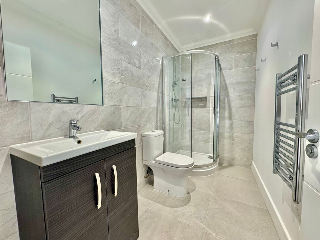 Additional image 14 of 4 bed penthouse to rentSurrey Street, Norwich NR1