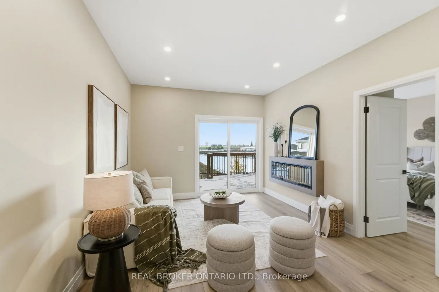 Additional image 8 of 29 Weymouth Street Unit 17