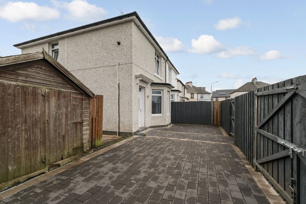 Additional image 2 of 2 bed property to rentDrumoyne Square, Glasgow G51