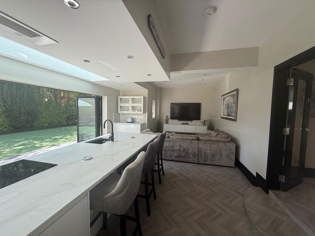 Additional image 11 of 5 bed detached house to rentOpen Golf 2026 - Lulworth Road, Birkdale PR8