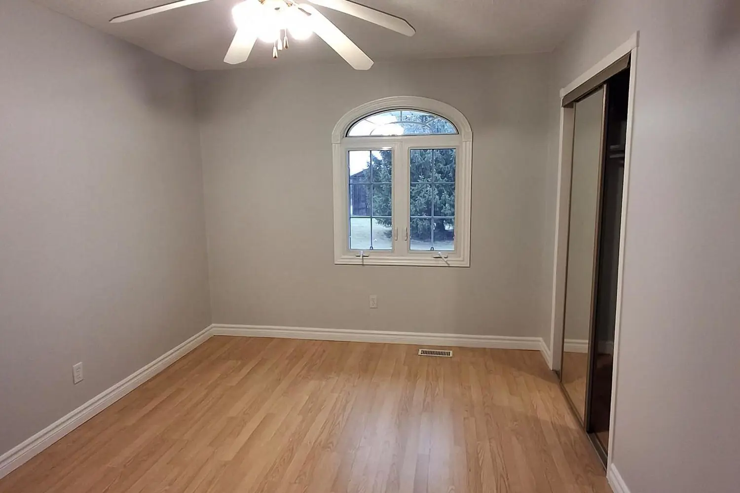 Additional image 5 of 285171 County Rd 10 Road