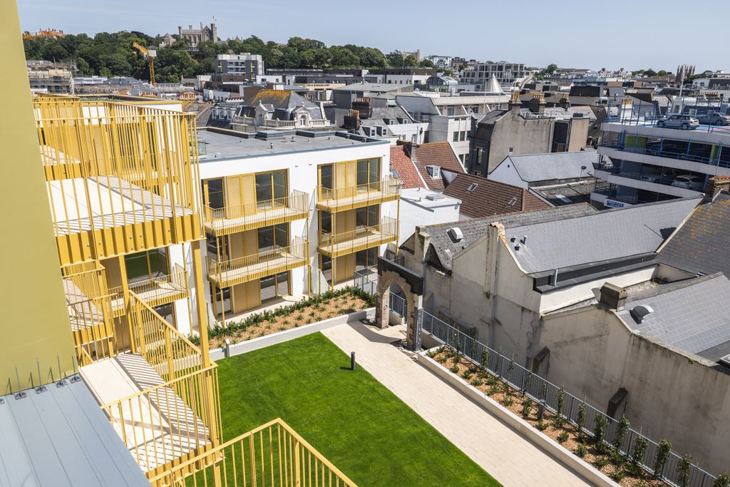 Additional image 3 of 2 bed flat to rentBath Street, St. Helier, Jersey JE2