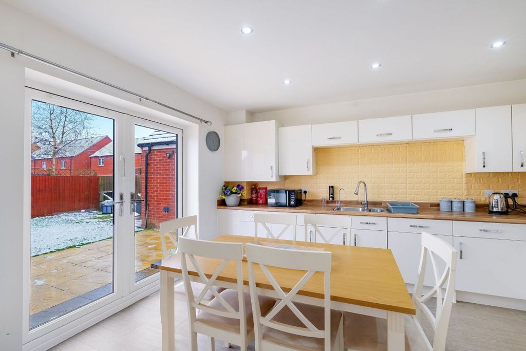 Additional image 45 of 6 bed semi-detached house to rentRedcar Road, Bicester OX26