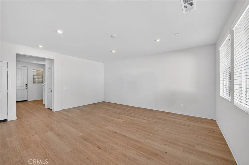 Additional image 80 of 694 Dahlia Ln, San Jacinto, CA 92583