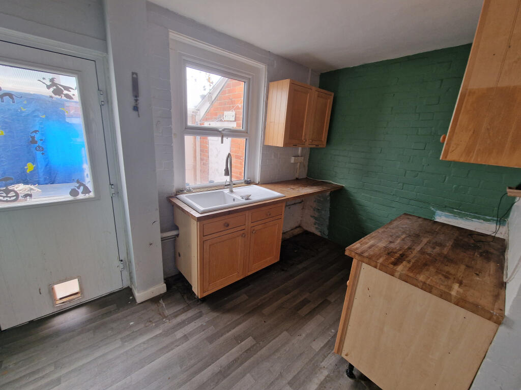 Additional image 4 of Southville, Yeovil, Somerset, BA21 4JB