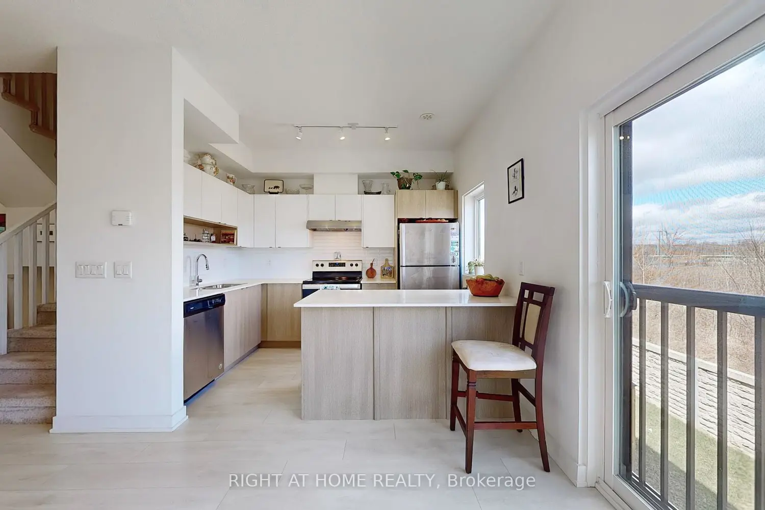 Additional image 11 of 1121 Cooke Boulevard 85