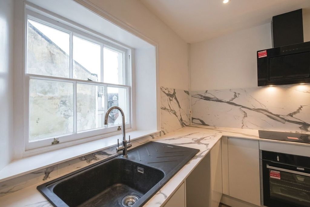 Additional image 6 of 1 bed flat to rentPriory Street, Monmouth NP25