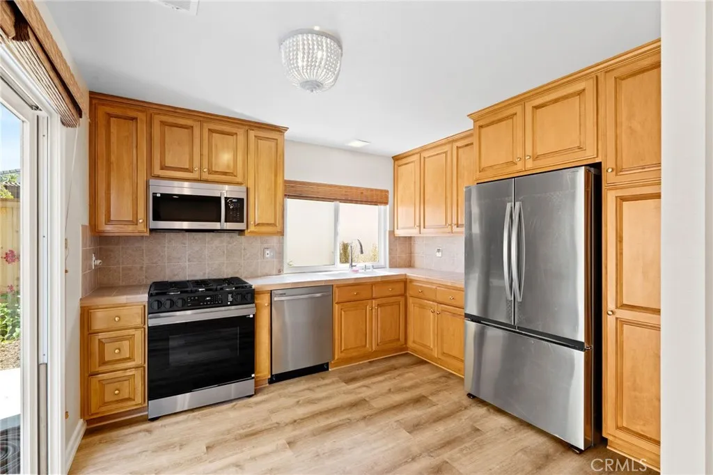 Additional image 38 of 10 Poinsettia, Irvine, CA 92604