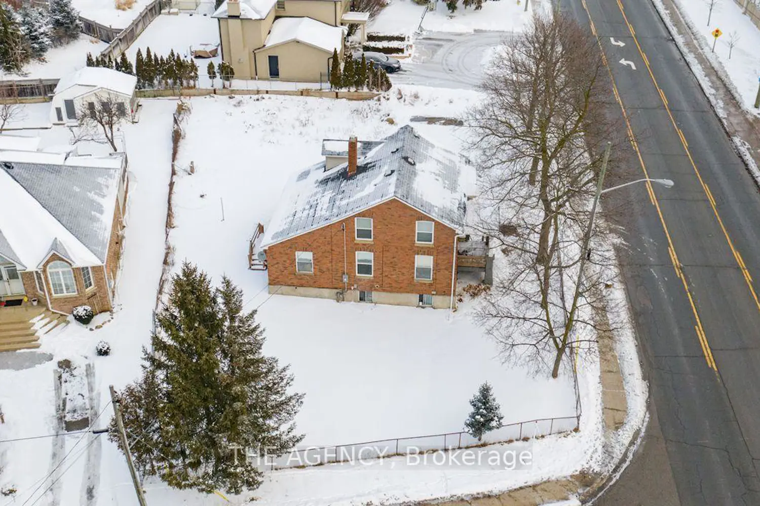8372 Islington Avenue photo 3
