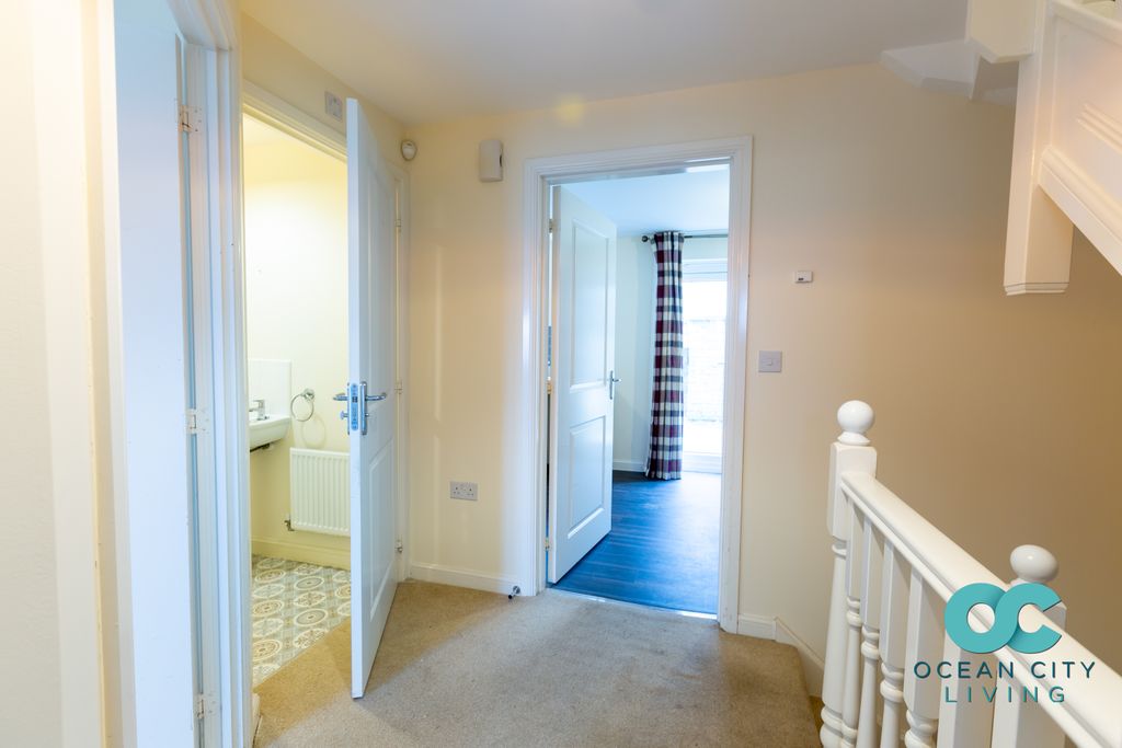 Additional image 13 of 4 bed town house to rentBridge View, Plymouth PL5