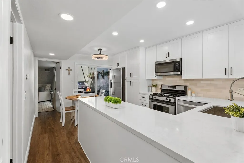 Additional image 12 of 159 Morristown Ln, Costa Mesa, CA 92626