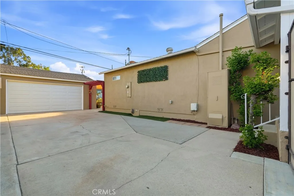 Additional image 101 of 5320 E Pavo Street, Long Beach, CA 90808