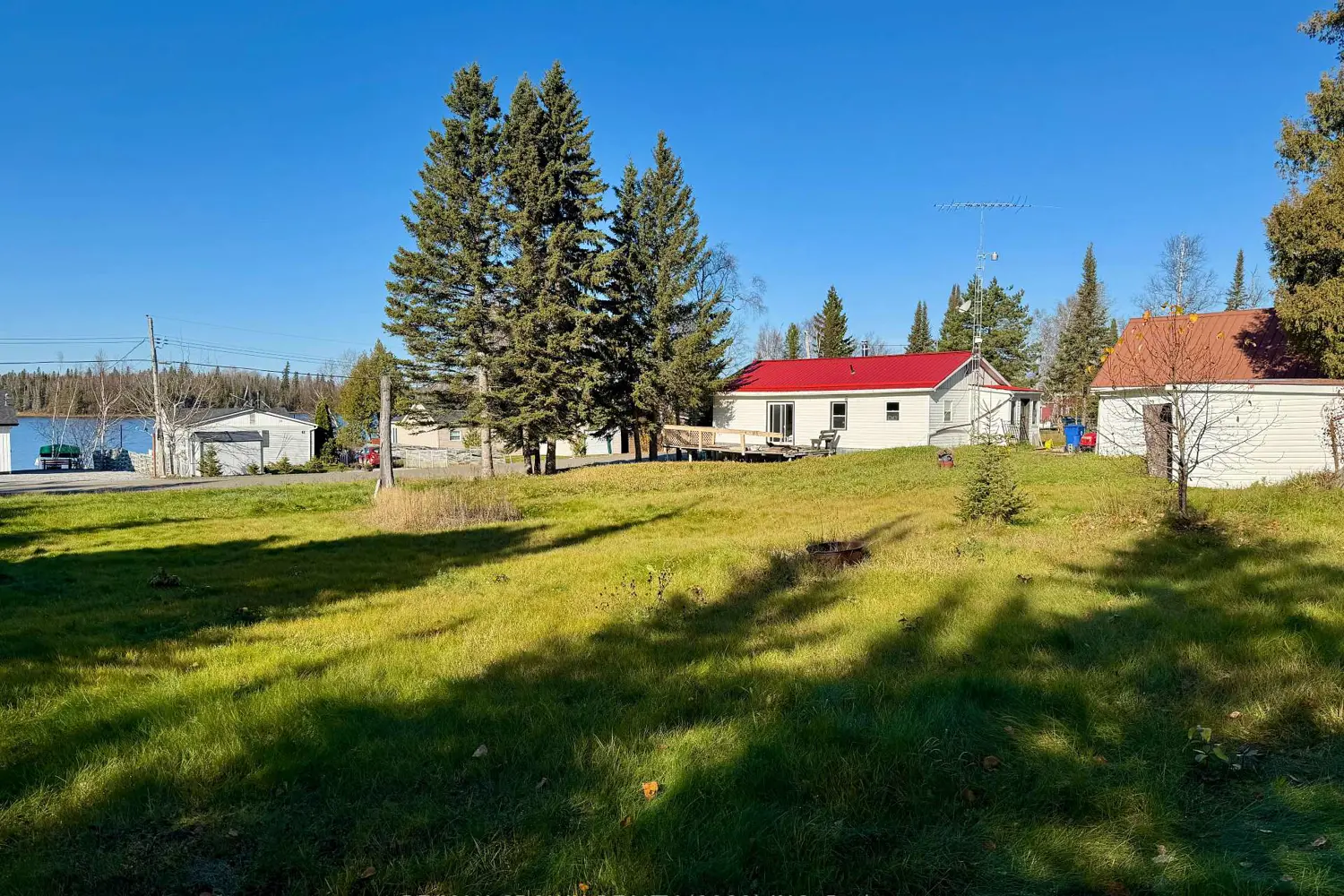 Additional image 17 of 42 Lefebvre Peninsula Road