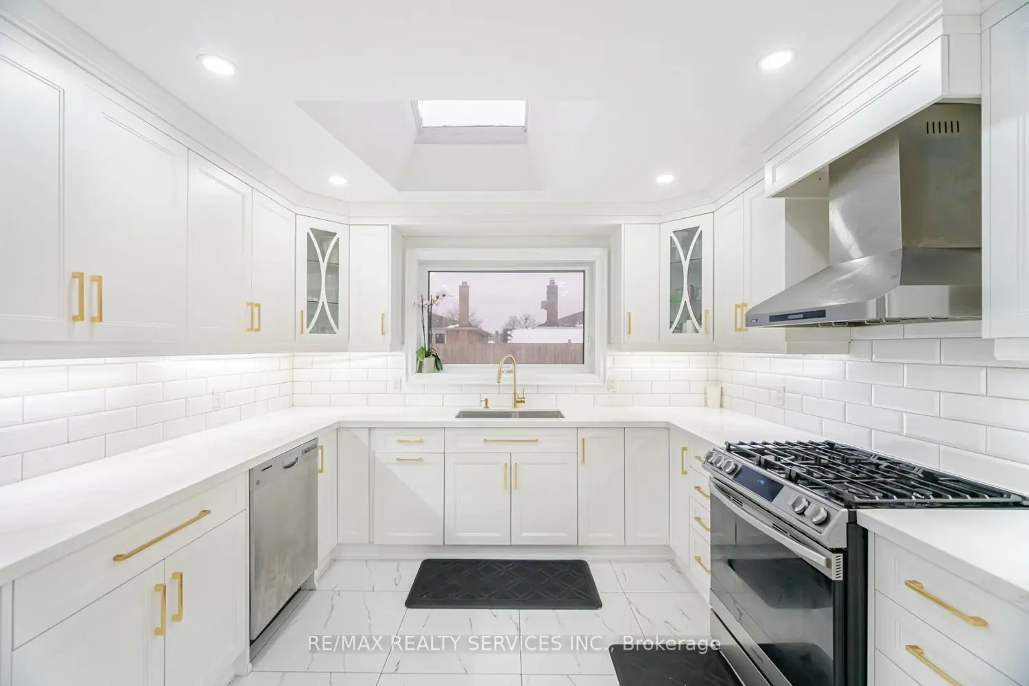 Additional image 10 of 277 Centre Street