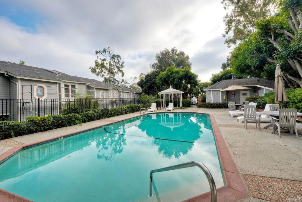 2132 S. Coast Hwy, Oceanside, CA 92054