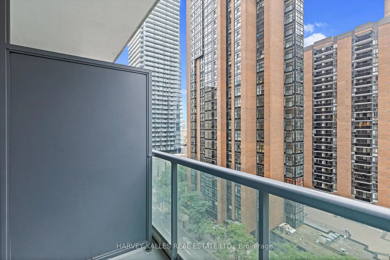 Additional image 10 of 1121 Bay Street 1205
