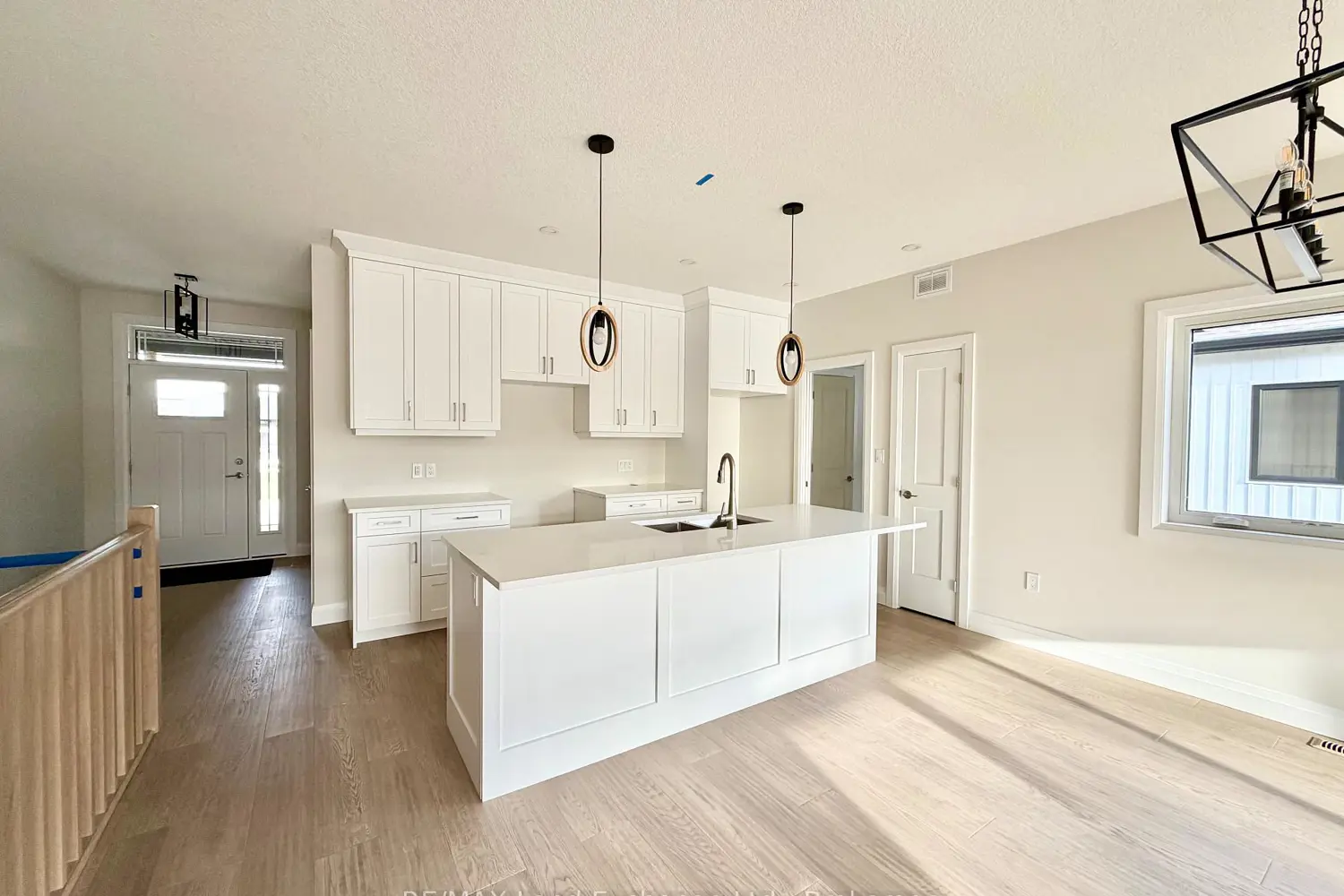 155 Westlinks Drive photo 2