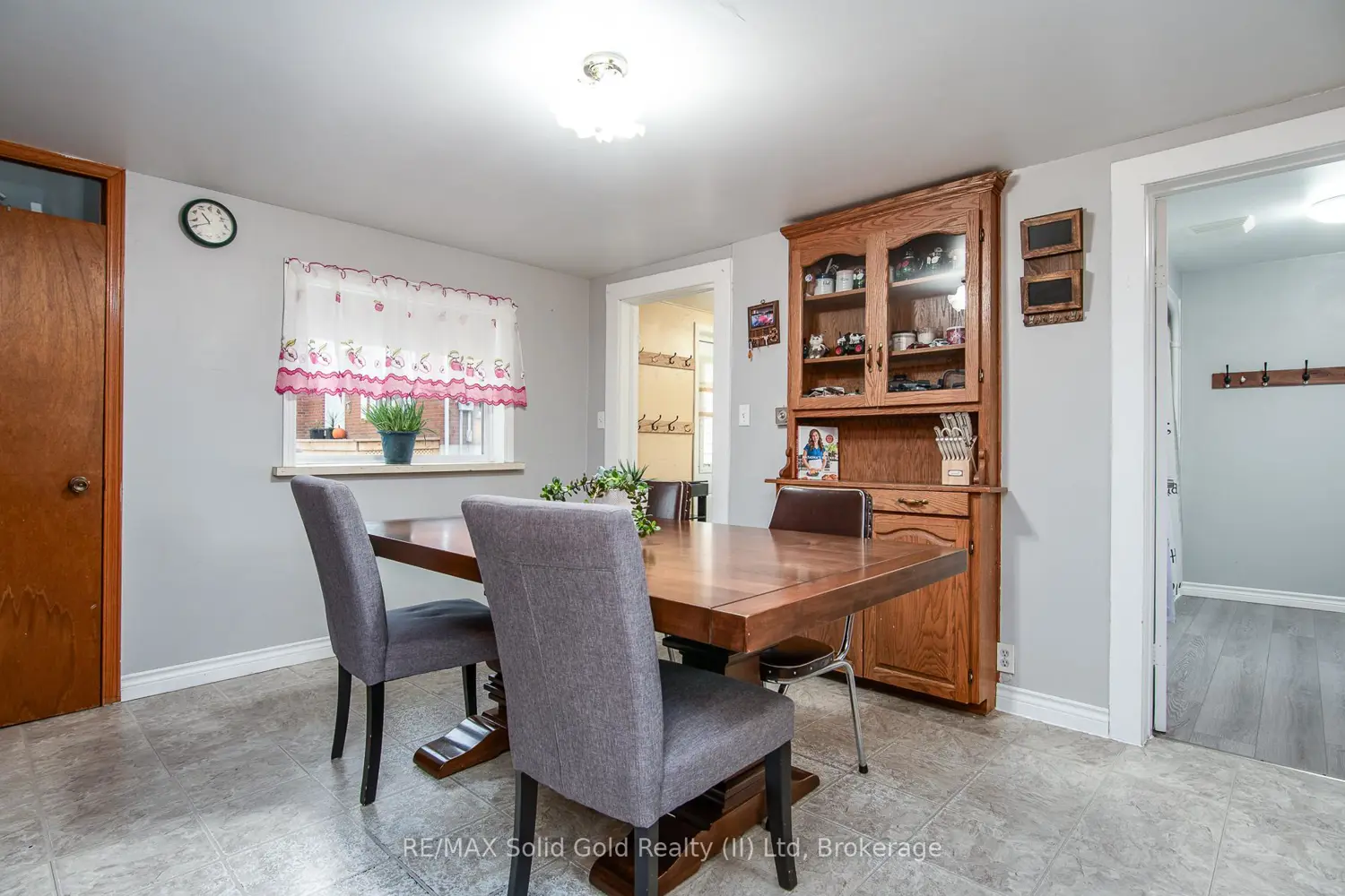 Additional image 10 of 73 Main Street East Street