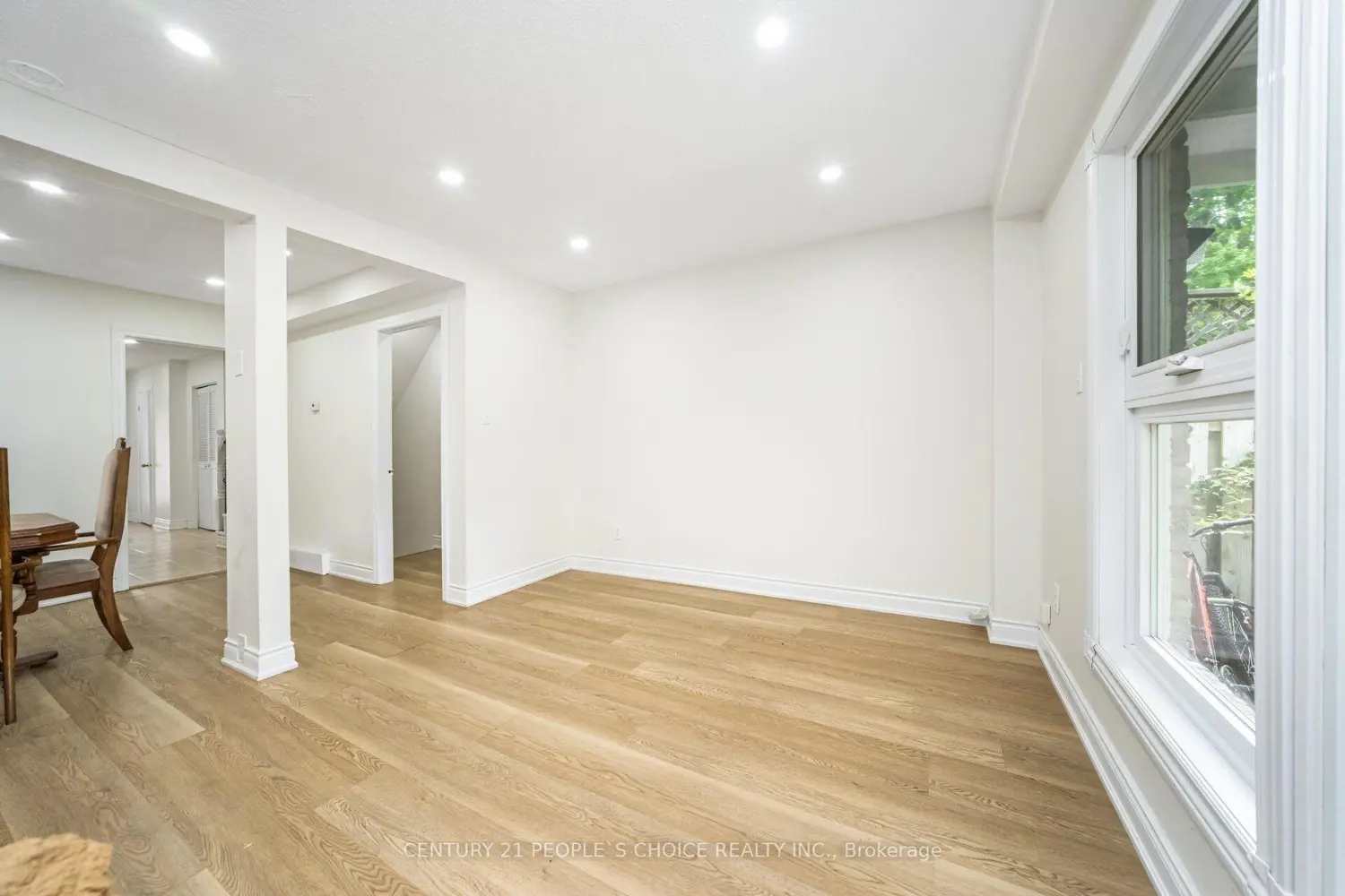 Additional image 10 of 106 Queensdale Crescent