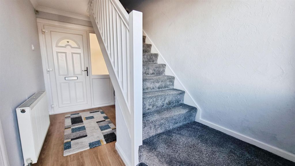 Additional image 15 of 3 bed terraced house to rentCromarty Court, Glenrothes KY6